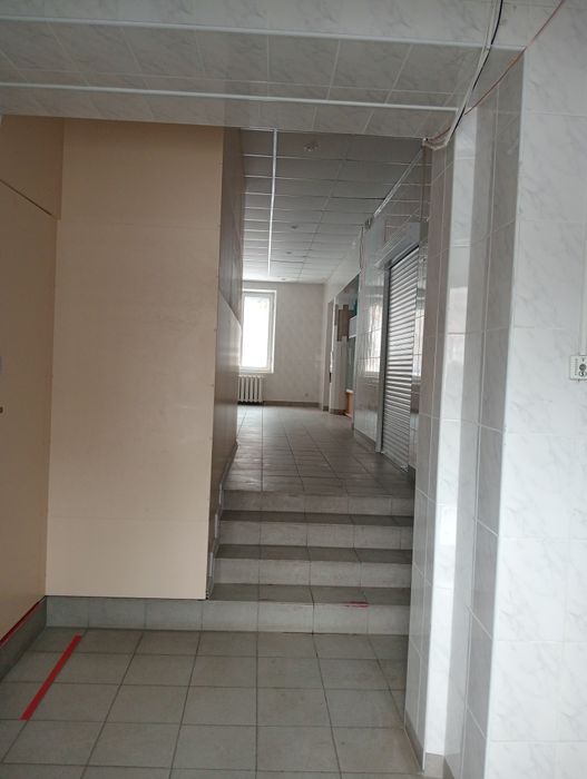 Здам нежитлове приміщення Незалежності 17