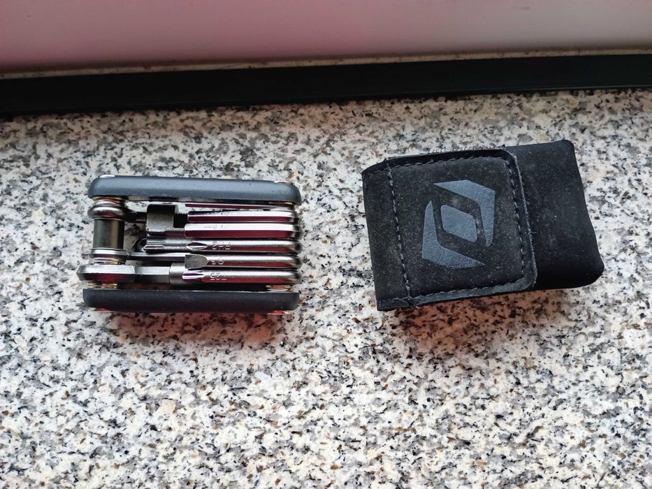 Multifunctional Tool447202216400670720