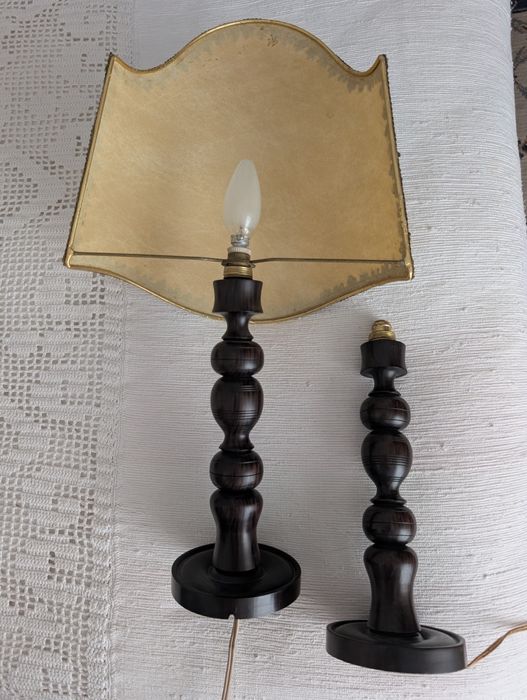 Candeeiros de mesa cabeceira pau preto  (30/55 cm)
 moderno e