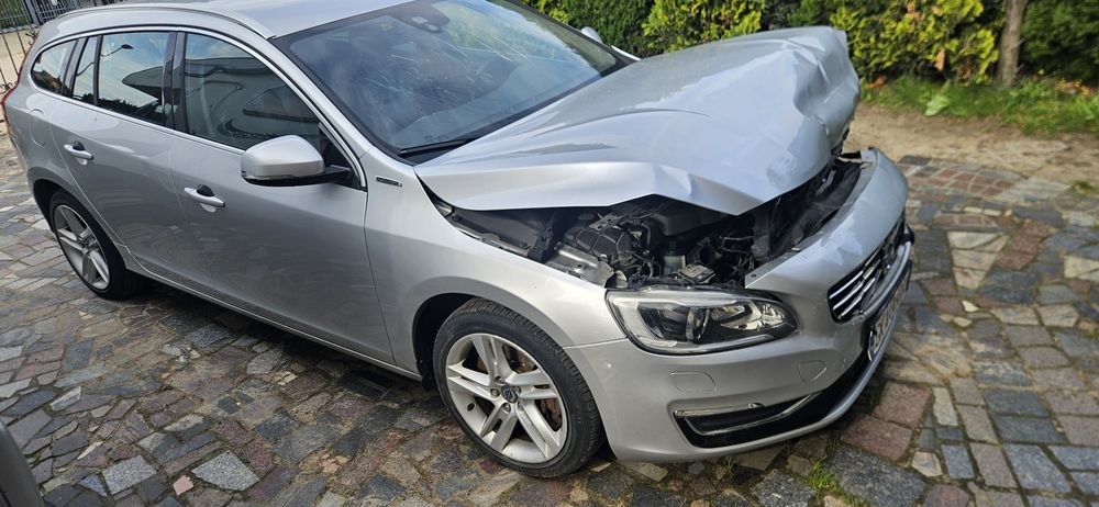 Volvo V60 D6 Plug-In Hybrid Lift 2013 Uszkodzony