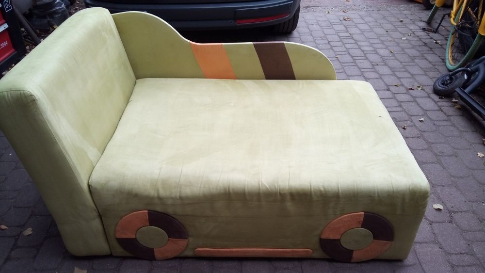 Łóżko, sofa, fotel dziecięco młodzieżowe.