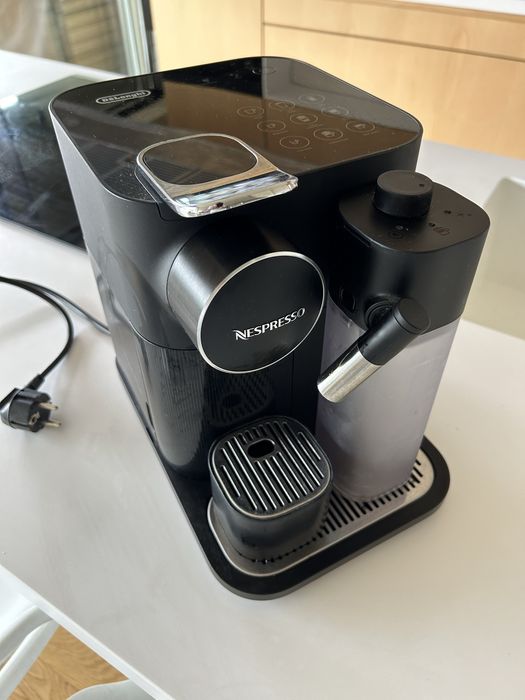 Nespresso delonghi gran latissima