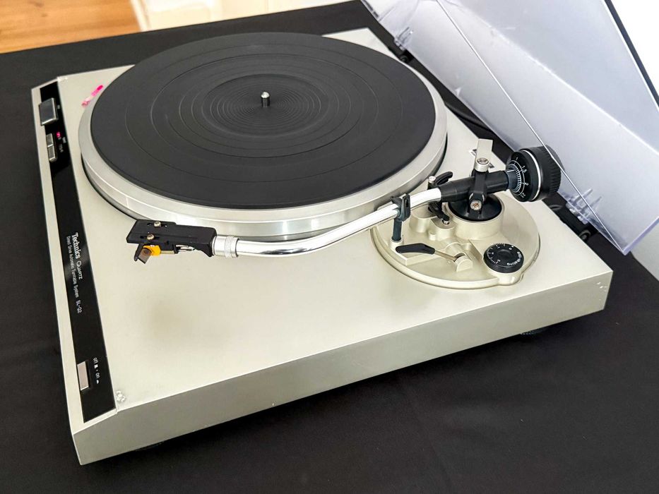 Technics SL-Q2 Direct Drive Turntable / Gira-Discos