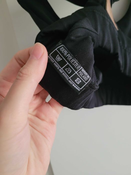 Muuv biustonosz sportowy XS/S czarny rozciągliwy minimalistyczny