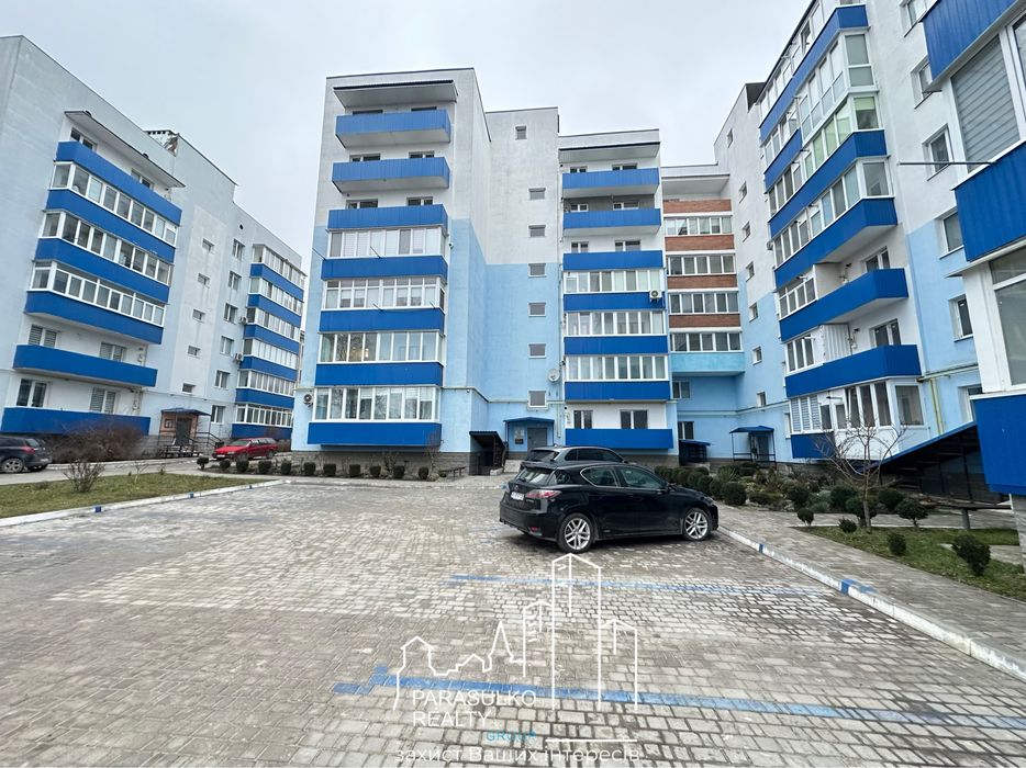 Продам 2-о кімнатну квартиру в новому та зданому будинку!