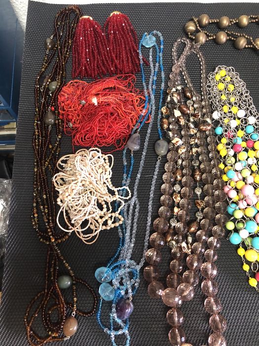 Conjunto de vários colares