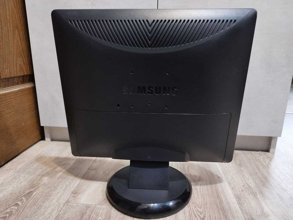 Монітор Samsung SyncMaster 931c 19" в ідеальному стані