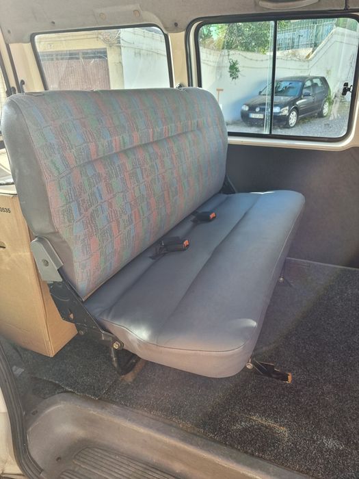 Vendo Nissan Vanette  Cargo 2.3HD 5 Lugares