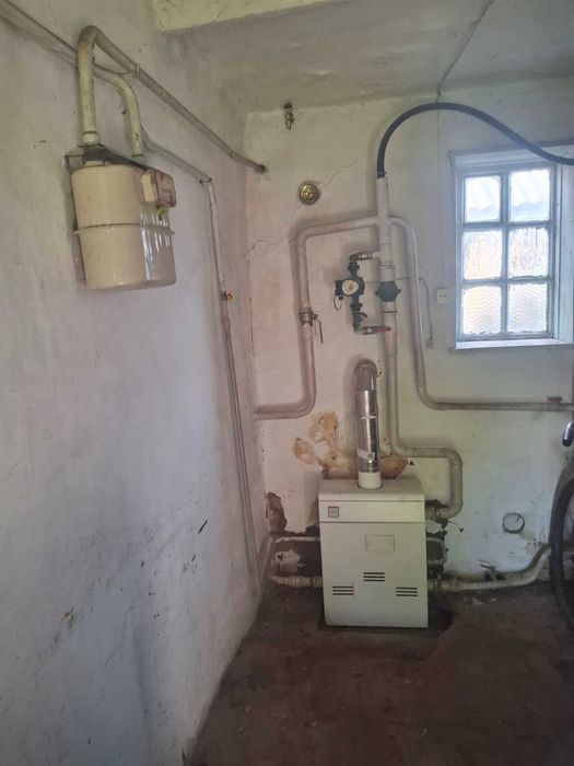 Продаж будинку в місті