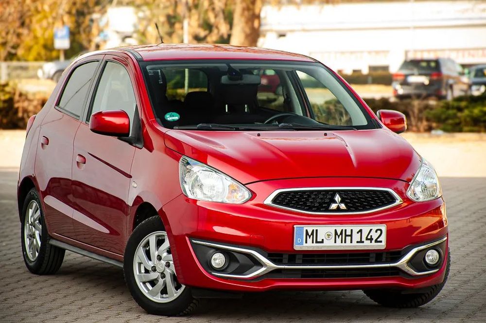 Mitsubishi Space Star Mitsubishi Space Star ​Mitsubishi Space Star 2016, 1.2 Automat 94 tys.