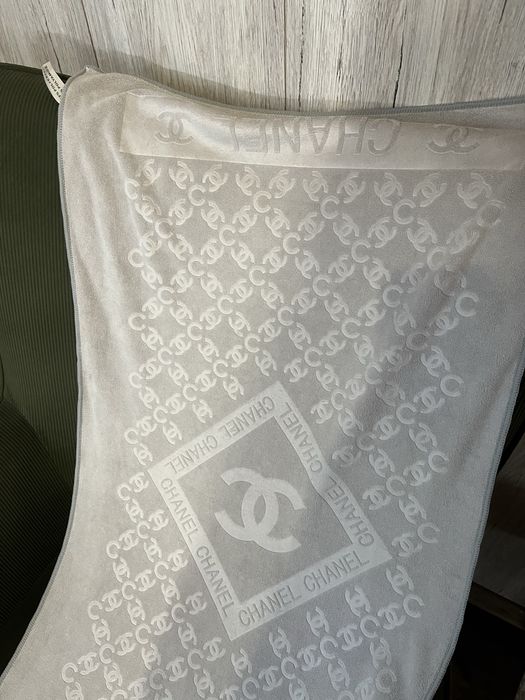 Recznik chanel nowy