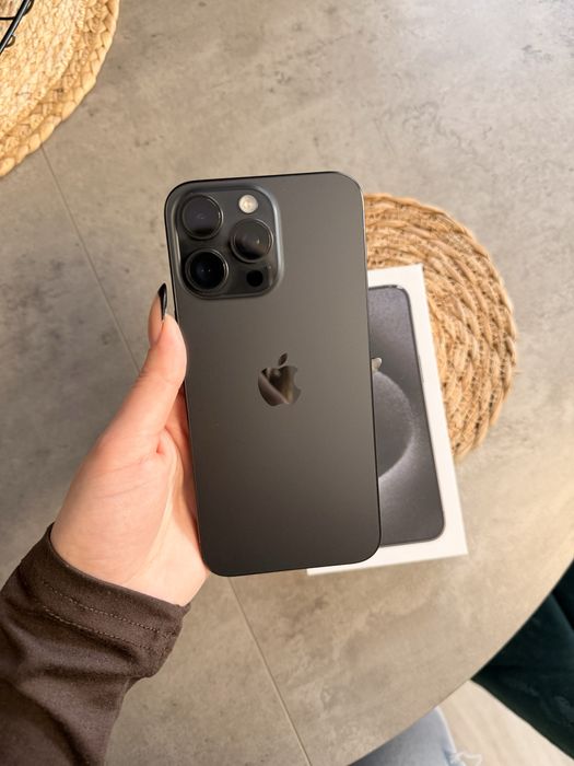 Продам iPhone 15 Pro Max 512GB Black Titanium / повний комплект