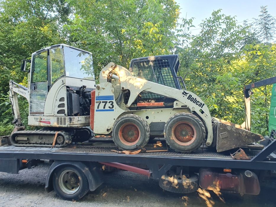 Продам евакуатор мерседес 809