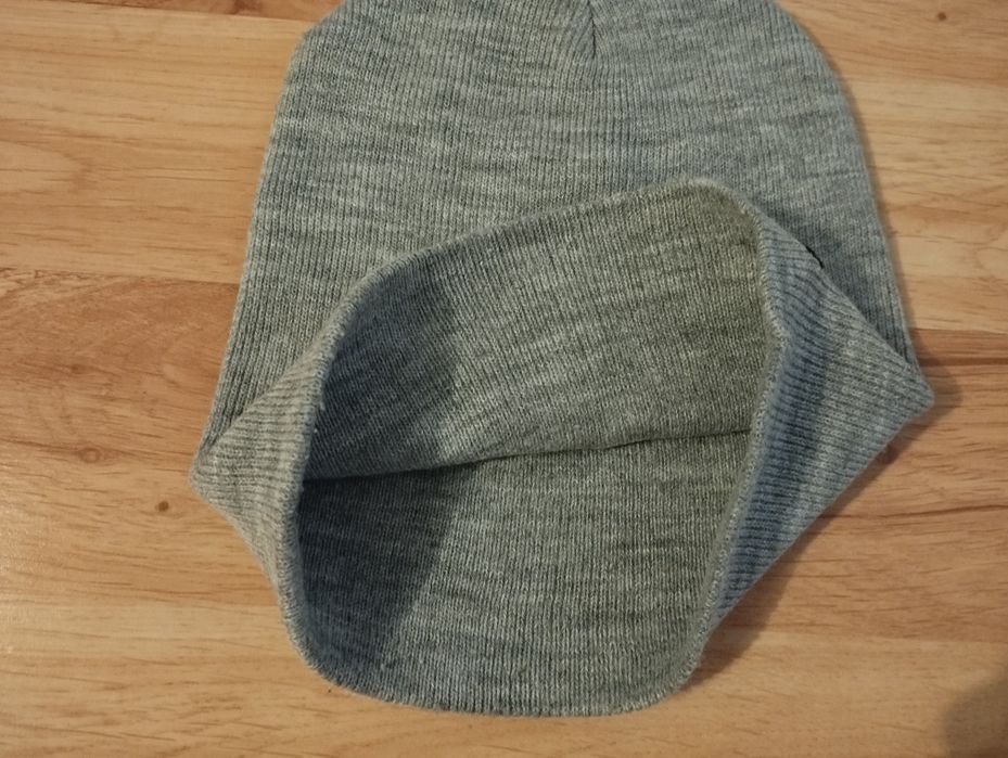 Czapka.   damska