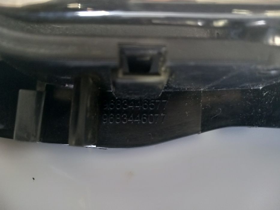 Pega interior porta frente direita PEUGEOT 3008 I (0U_)