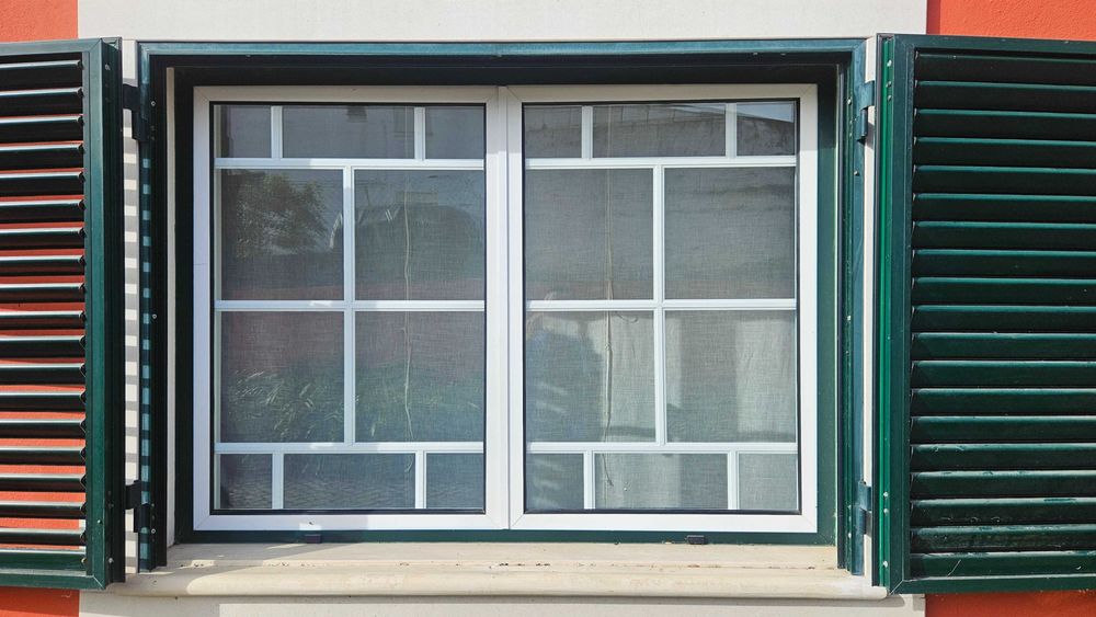 Janelas em alumínio extrusal com vidro duplo