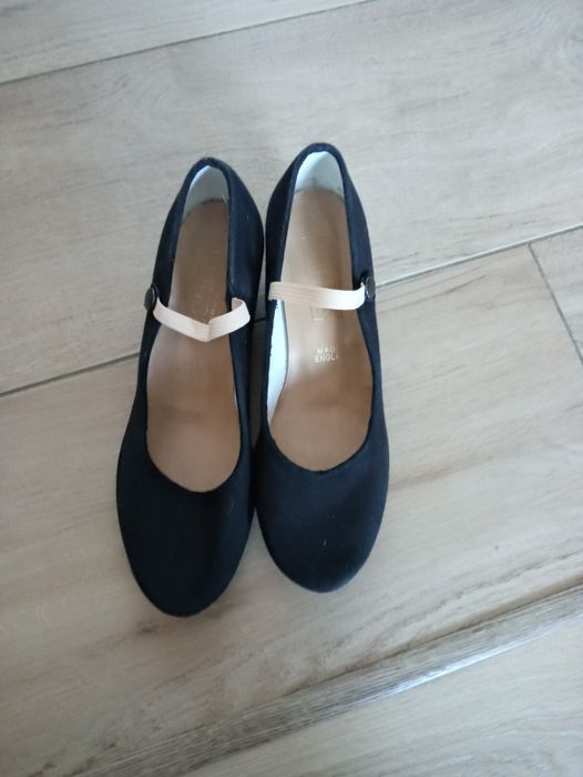 Baleriny na obcasie roz 35