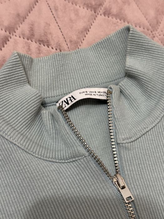 Штани карго від Bershka у подарунок топ від Zara