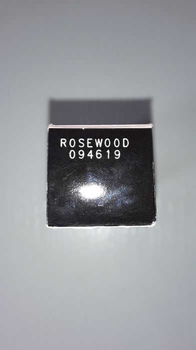 Żelowa szminka semi-shine Rosewood