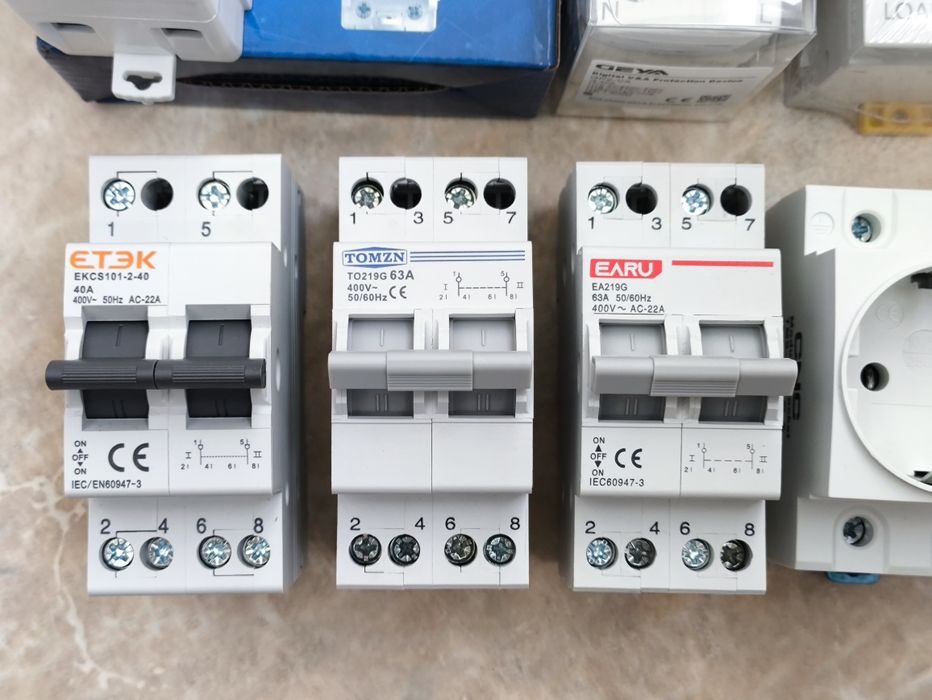 Інвертор  Datouboss  • 12v/1500Вт  •  12-24v/2300Вт