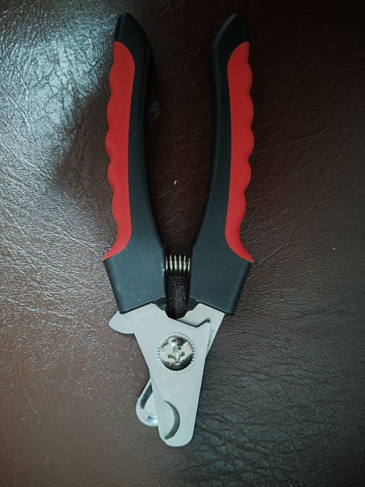 Ножницы для стрижки ногтей у больших собак