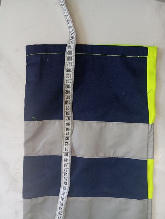 Продам штани робочі .