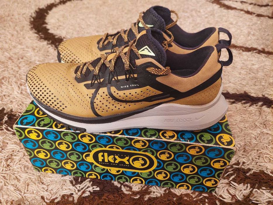 Кроссовки NIKE REACT PEGASUS TRAIL 4 BEIGE DX8960-700 оригинал