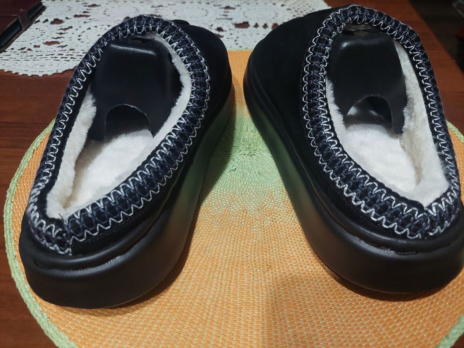 Nowe super ciepłe kapcie r 39,długość wewnątrz 24,5-25cm,gruba podeszw