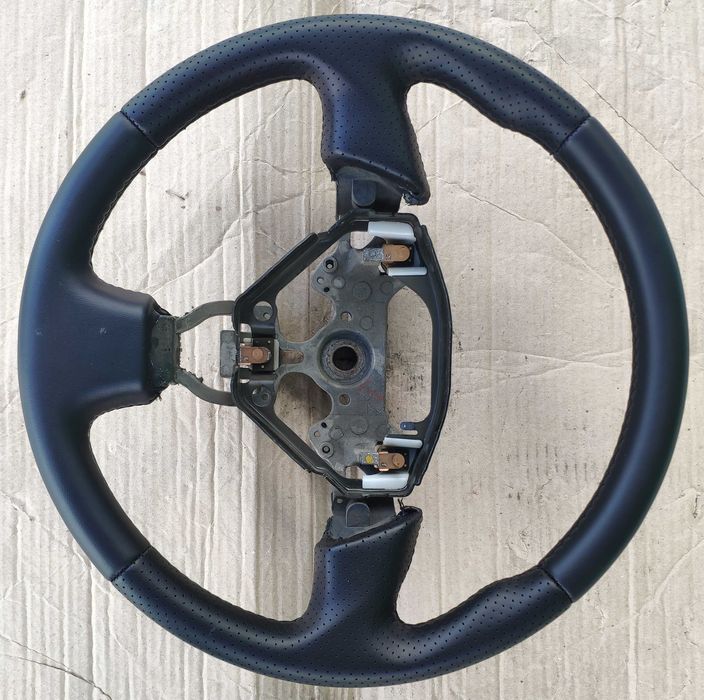 Перетяжка Руля Toyota Camry 30 , 40  Corolla  Avensis  rav4 Yaris