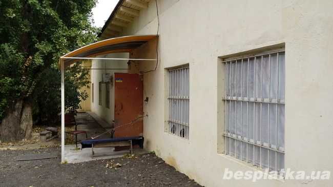 Здам внутрішньодворові примищення на вул. Новікова под бізнес