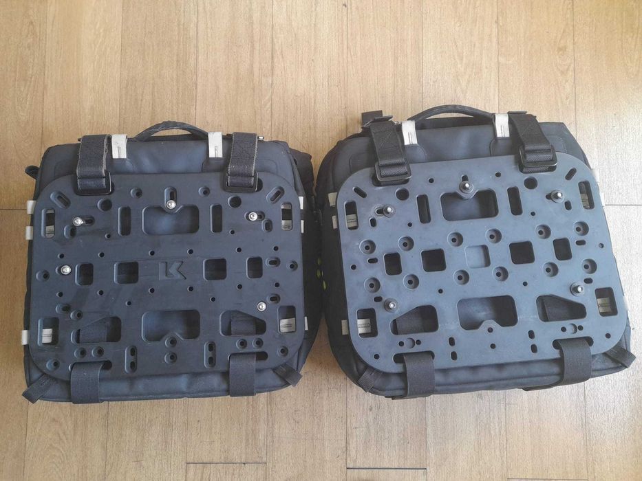 Alforges Universal KRIEGA Suzuki DL 1 0 5 0  2 0 2 2