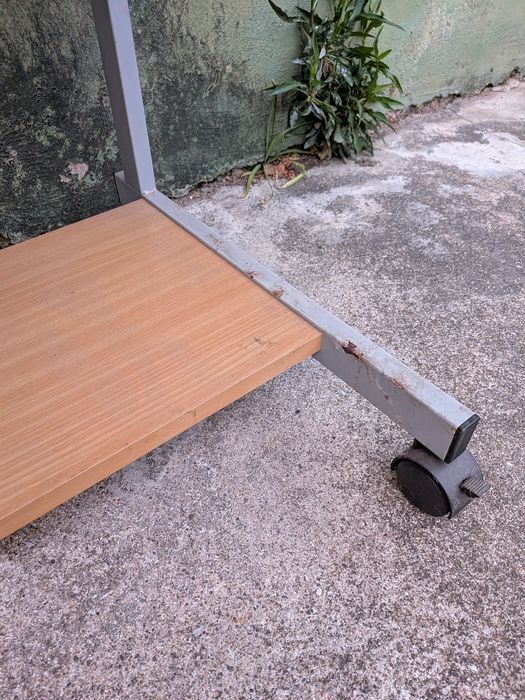 Secretária para Computador