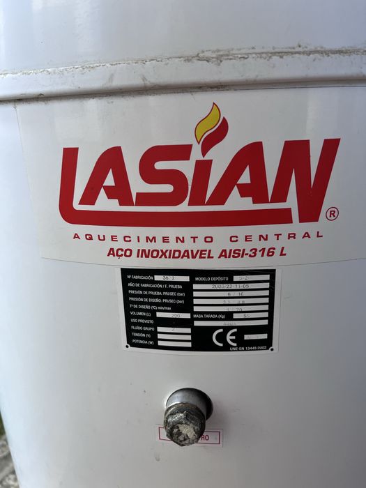 Depósito / Acumulador de Água Quente 200L Inox – Lasián