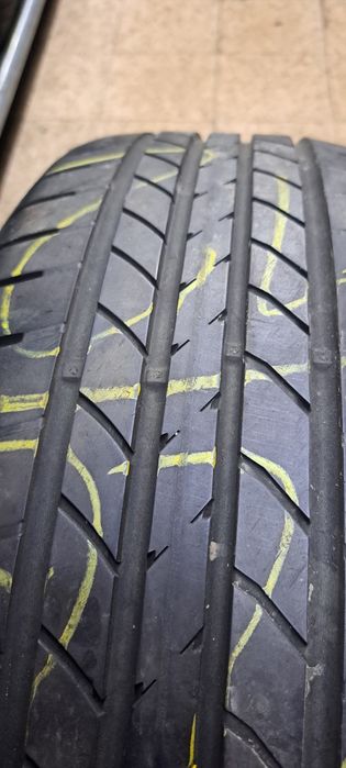 Pneus 205/60/16 Goodyear