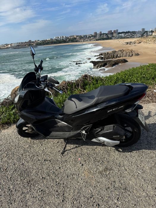 Pcx 125, sem nenhuma marca. Como nova!