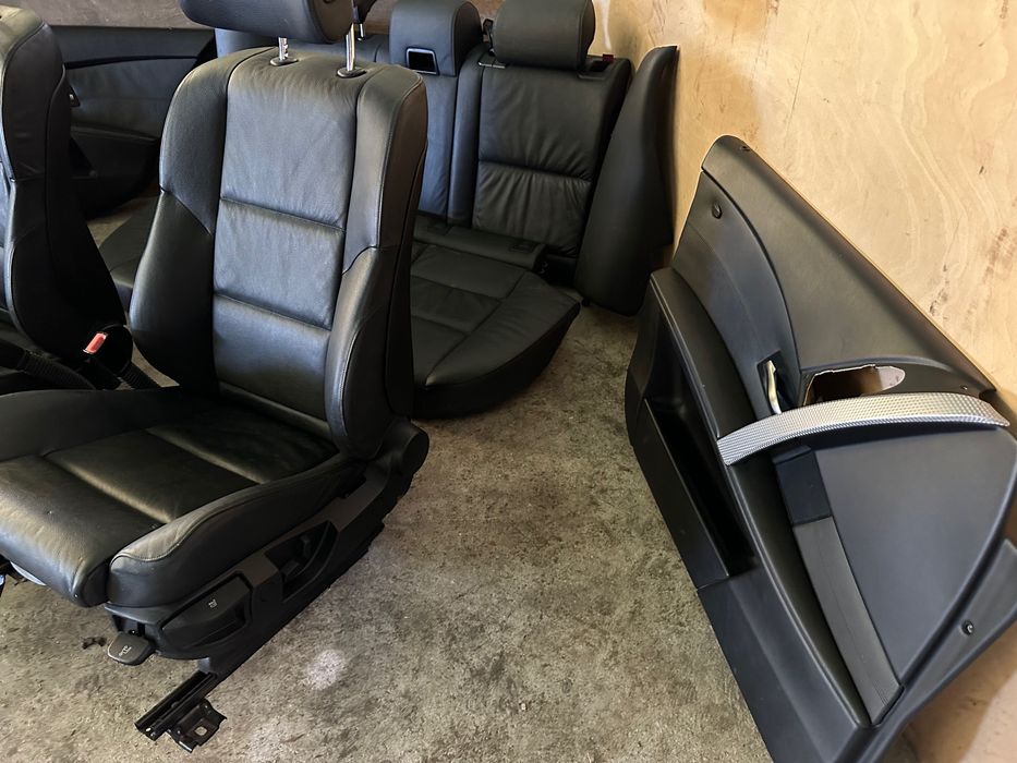 Conjunto de Bancos PACK M em pele BMW E61 520D 525D 530D