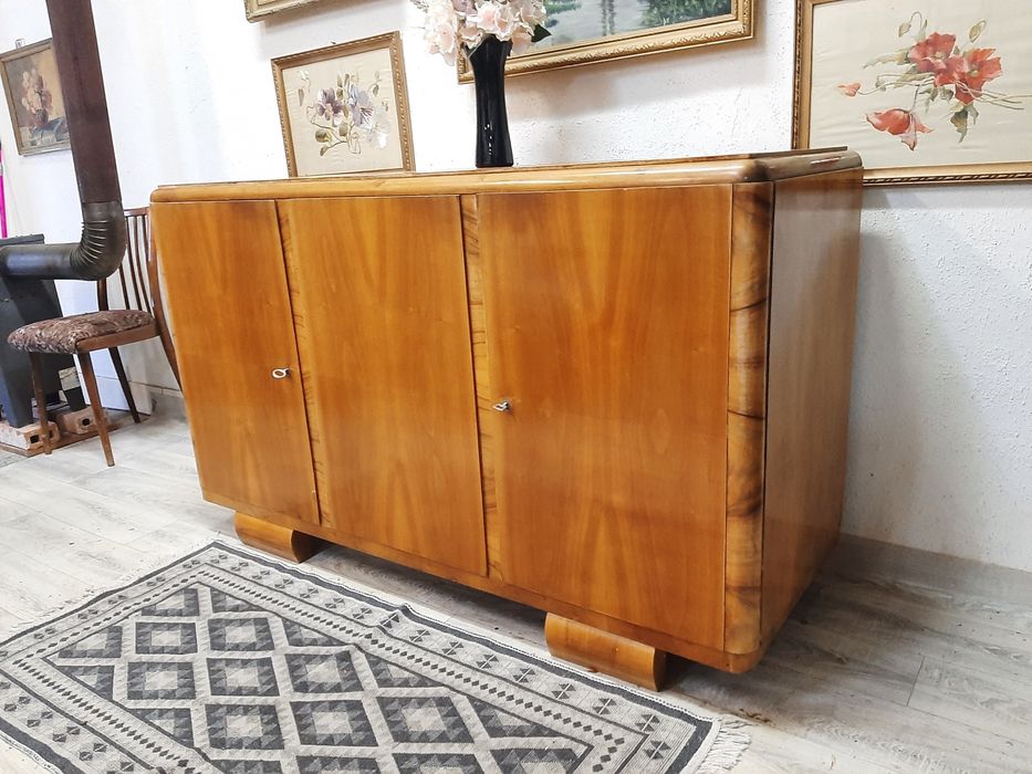 Komoda w stylu art deco