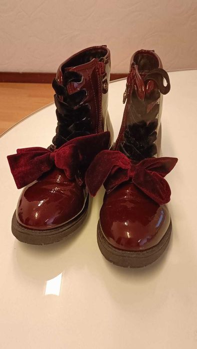 Botas de menina bordô da marca "GIOS EPPO"