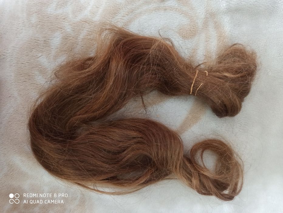 Продам натуральные волосы.