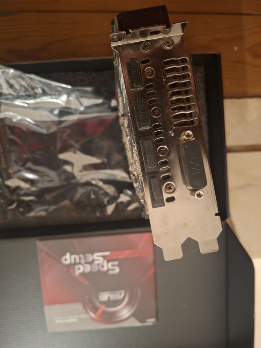 Placa Gráfica ASUS Arez Dual Radeon RX 580 OC (AMD - 8 GB DDR5)