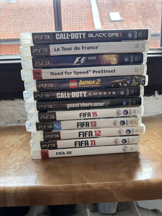 PlayStation 3 Slim 120 GB + 3 pady + gry + OKAZJA!!!