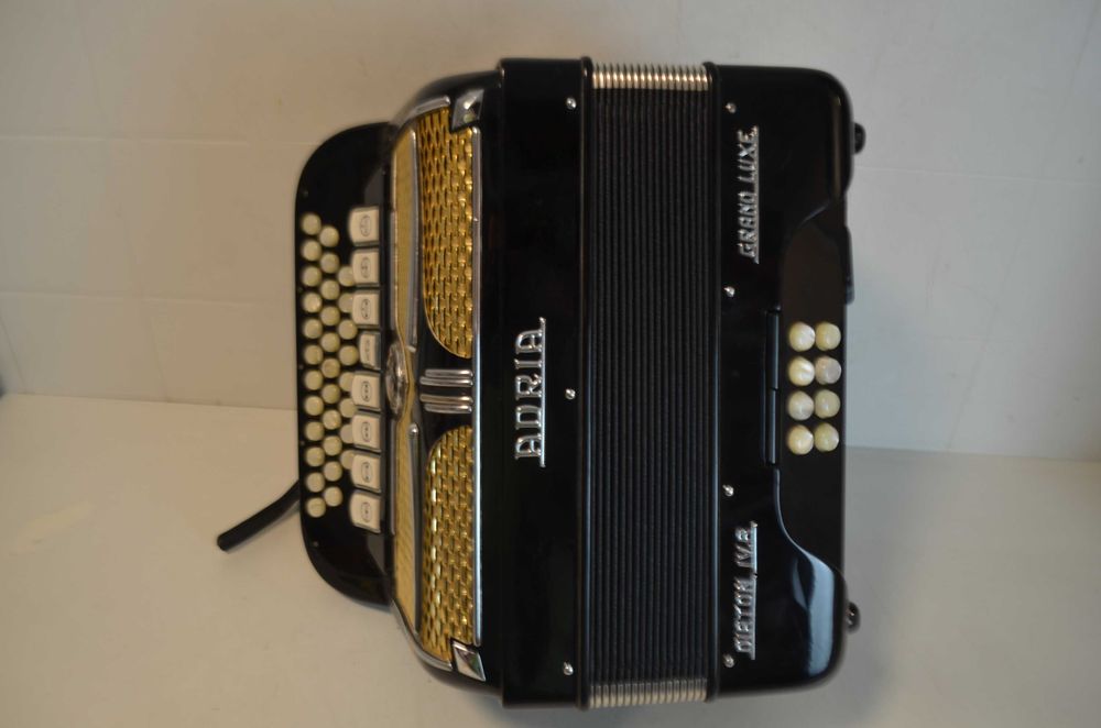 Concertina Adria 4 voz Do N 227