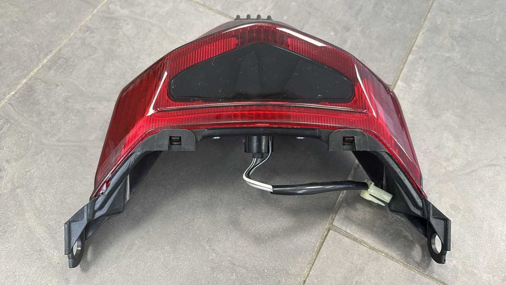 Lampa Tył Światło Suzuki GSF 650  1250 Bandit 07-12 [1637]