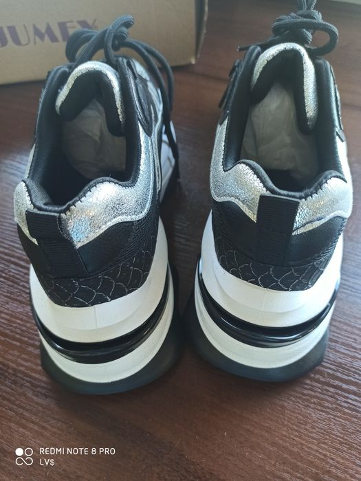 Стильні  жіночі кросівки,люкс якість