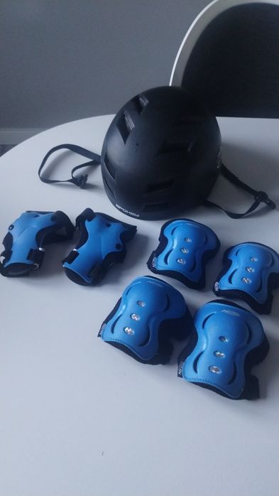 Kask + ochraniacze
