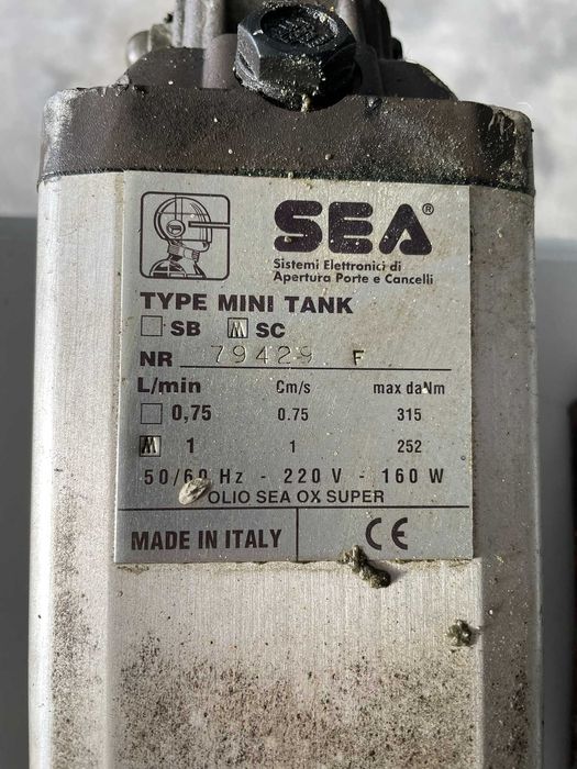 Motor hidráulico para sistemas de abertura de portão - SEA Mini Tank