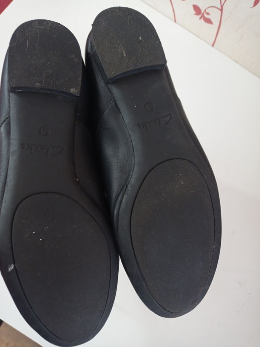 Туфлі Clarks. Шкіра
