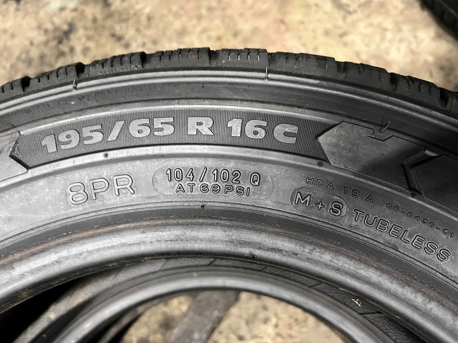 Шини 195/65 r16C MICHELIN  Висота протектора 10мм.