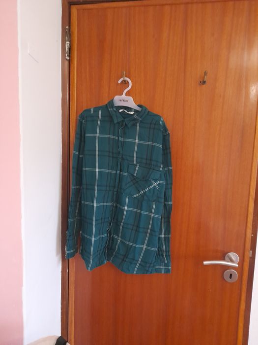 Camisa de manga comprida aos quadrados