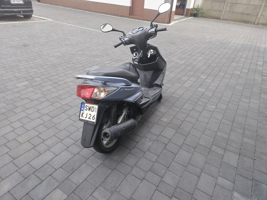 Skuter MBK pojemność 125